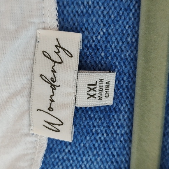 Wonderly Blue V-Neck Sweater with White Layer - Picture 3 of 4